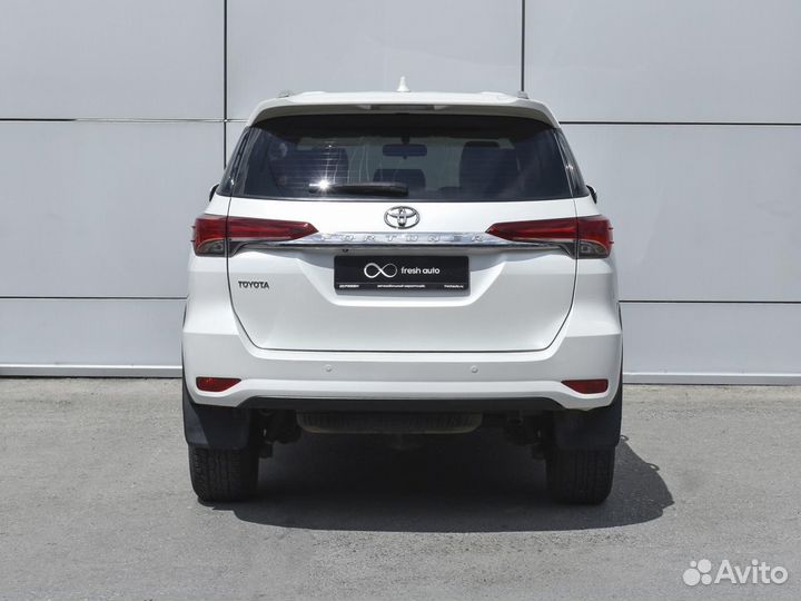 Toyota Fortuner, 2017