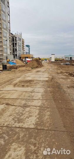 Разнорабочие / Бригада разнорабочих