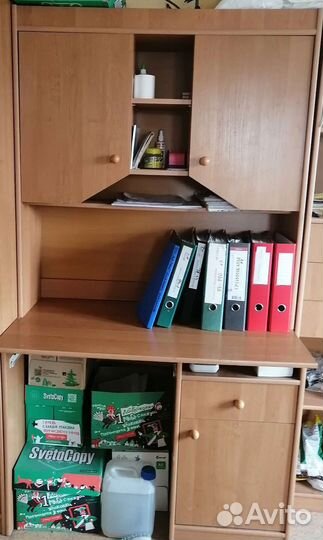 Рабочий стол с полками бу