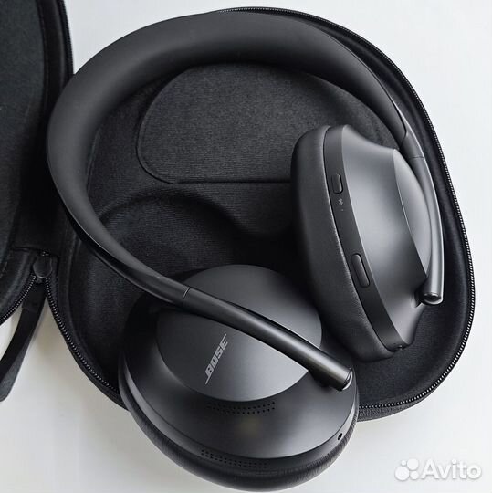 Беспроводные наушники Bose Noise Cancelling 700