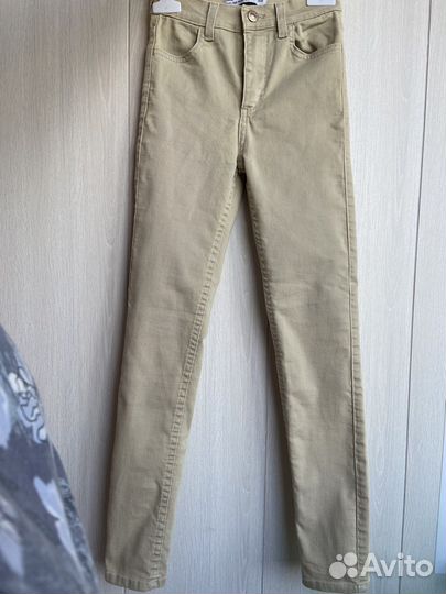 Вещи на девочку рост140-146