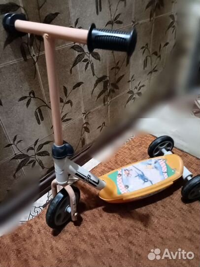 Самокат детский трехколесный