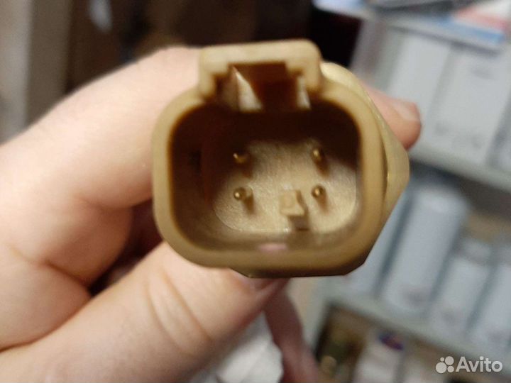 Датчик д/масла Cummins 4921475 3417185 3331230