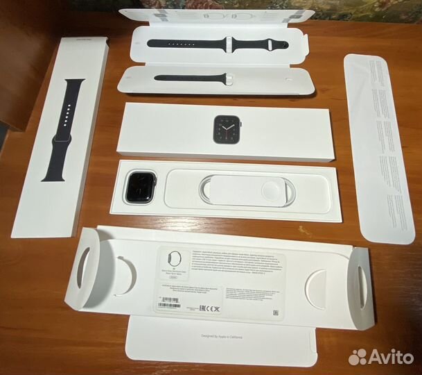 Apple Watch се 40 мм