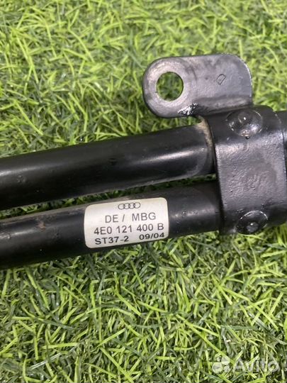 Трубка системы охлаждения Audi A8 D3 4.2 2004