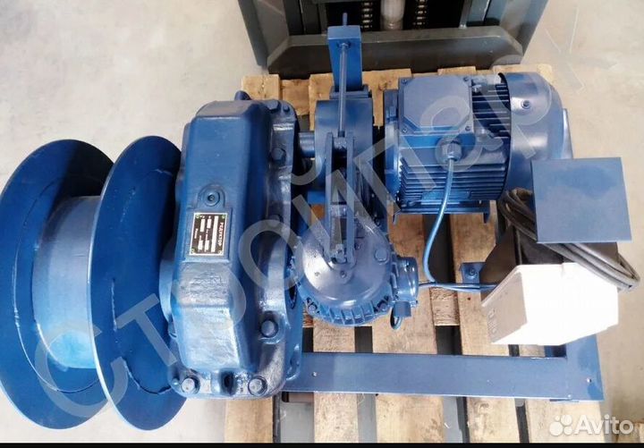 Лебедка электрическая 380в 420кгс