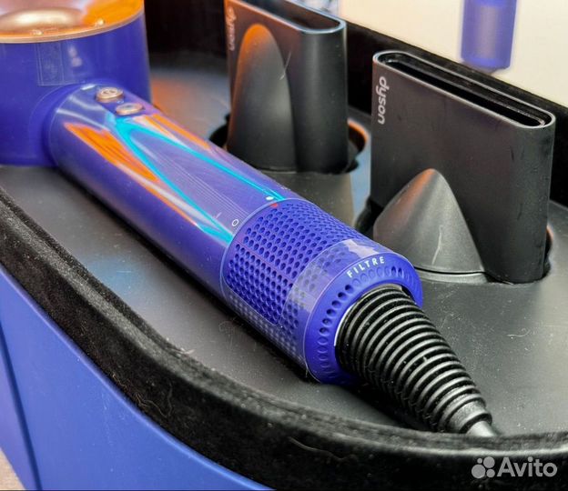 Фен Dyson Supersonic HD15 в кейсе