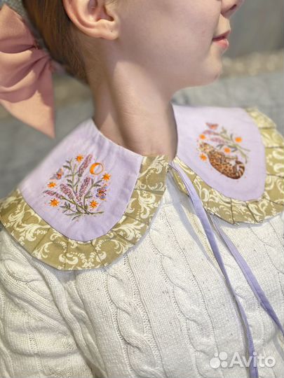 Накладной воротник с вышивкой ручной работы