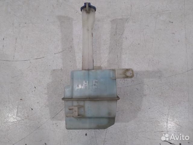 Бачок омывателя Hyundai Elantra 3 2000