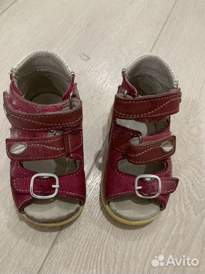Босоножки для девочки 18 размер
