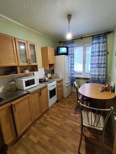 3-к. квартира, 64 м², 1/5 эт.