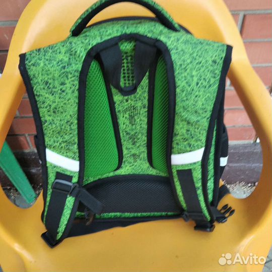 Школьный рюкзак