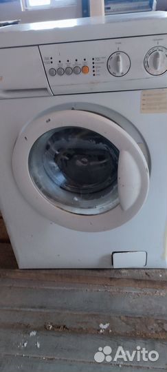 Стиральная машина zanussi