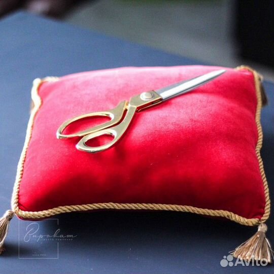 Аренда столбиков. Красная дорожка