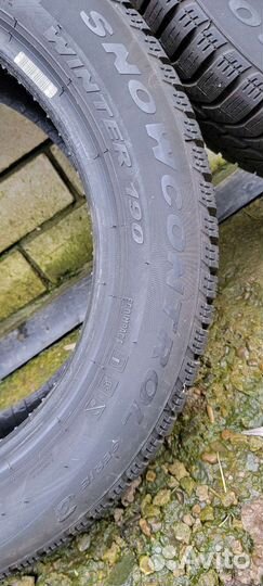 Pirelli Winter 190 Snowcontrol 205/55 R16