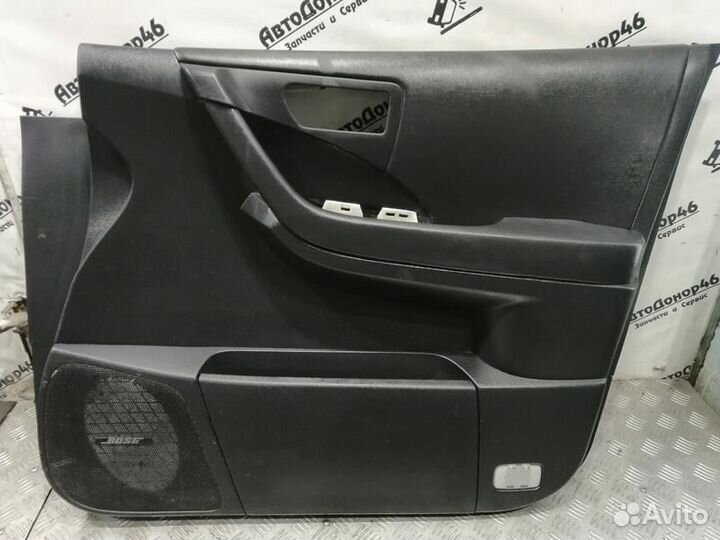 Обшивка передней правой двери Nissan Murano Z50
