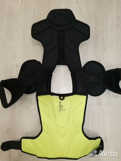 Нагрудник хоккейный Warrior Alpha