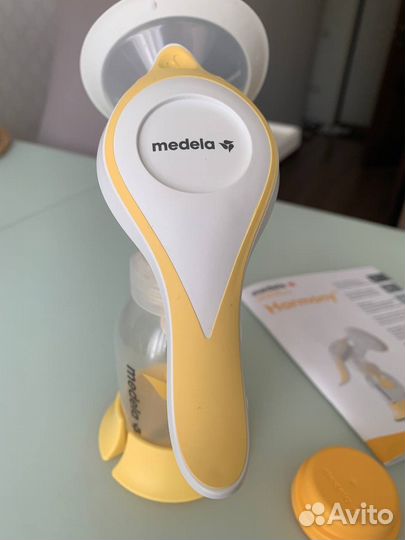 Молокоотсос Medela Harmony ручной