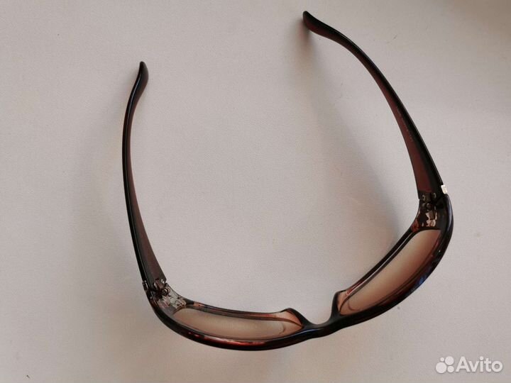 Солнцезащитные очки женские