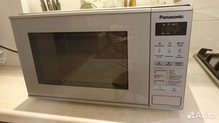 Микроволновая печь Panasonic NN-GT261M с грилем