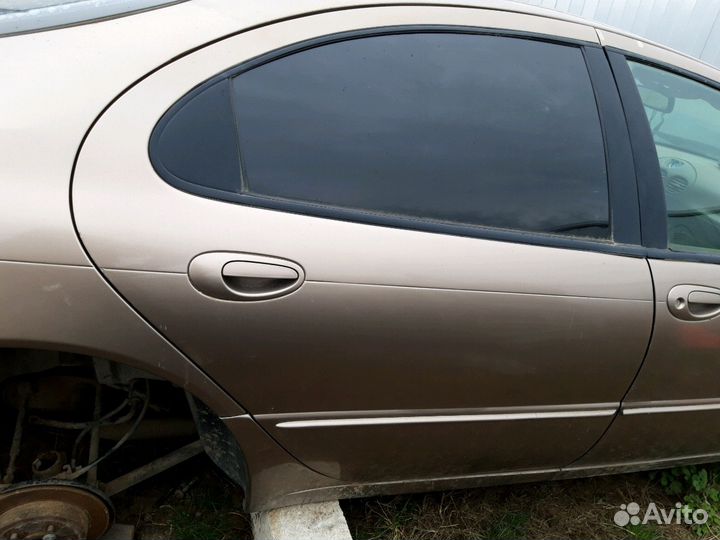 Дверь задняя правая крайслер 300m В наличие