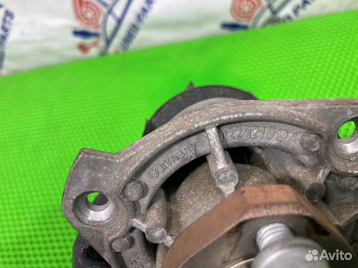 Насос водяной (помпа) Volkswagen Touareg 7L6 7L7