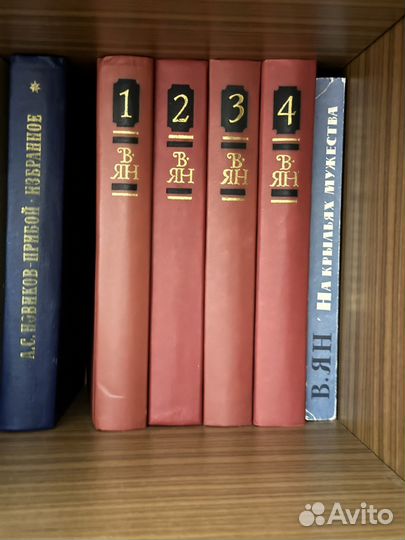 Книги разные классика