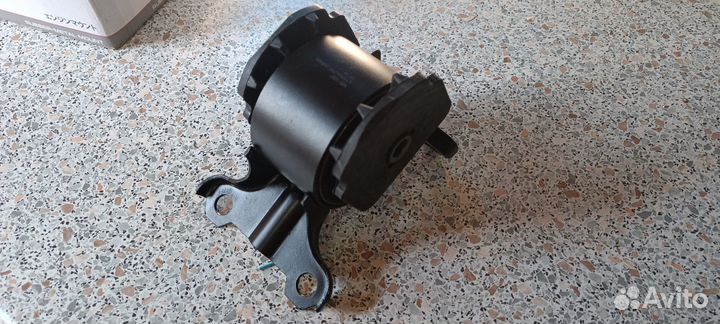 Опора двигателя Mitsubishi Outlander XL