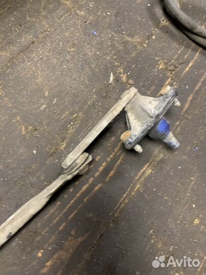 Трапеция дворников Nissan Sunny N14