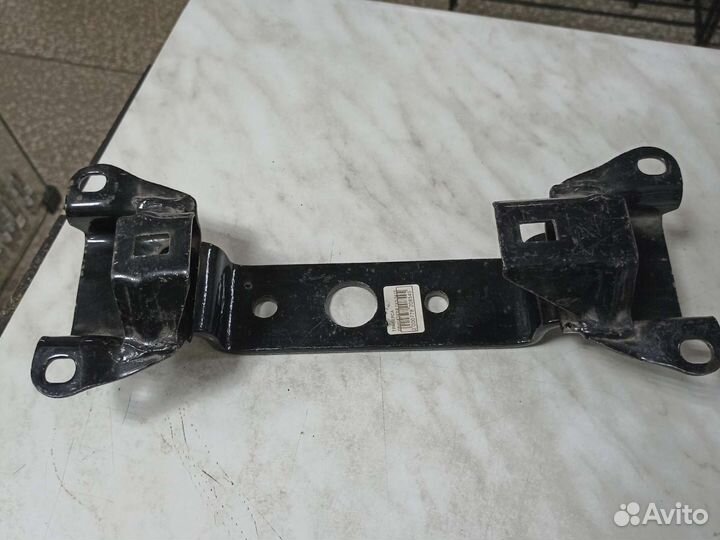 Траверса кпп газ 2410, 3102 поперечина