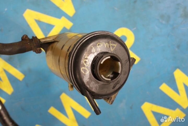 Бачок гур Audi 100 C3 Avant