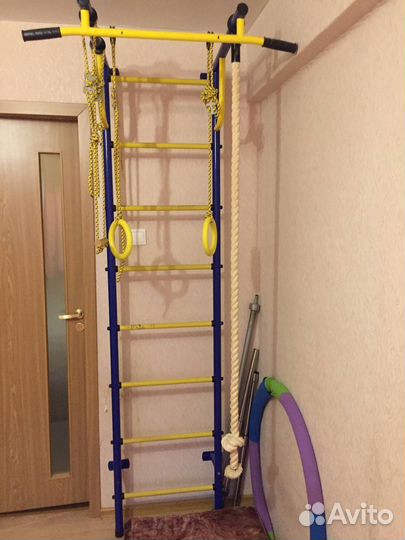 Шведская стенка с турником бу