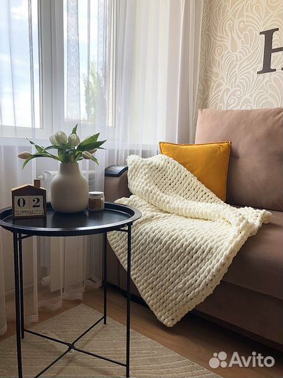 Вязанный плед из alize puffy