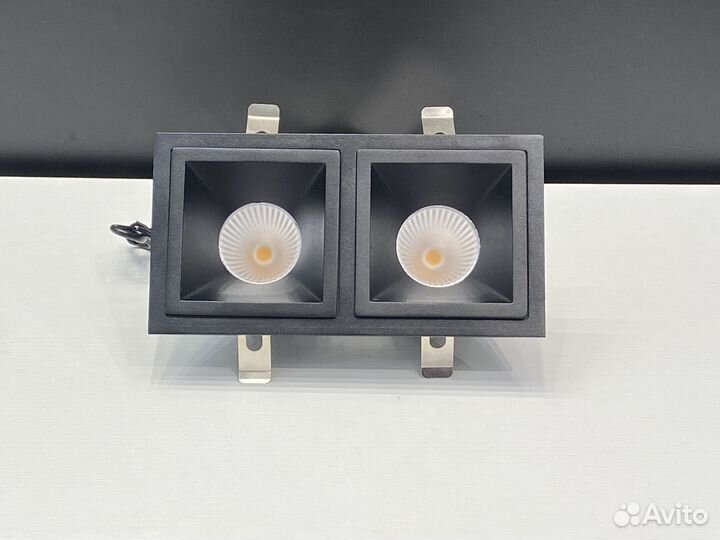 Точечный встраиваемый светильник