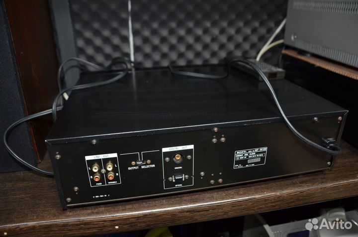 CD-проигрыватель Sony CDP-337ESD