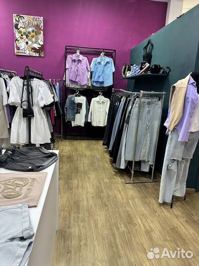 Готовый бизнес Шоурум отдел женской одежды