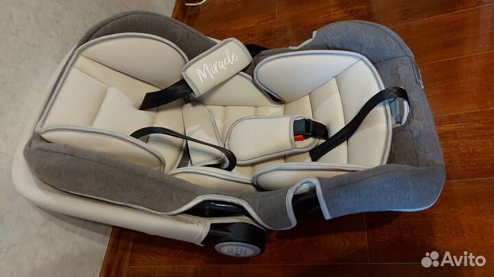 Переноска для детей в машину