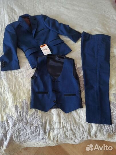 Костюм тройка для мальчика 110-116