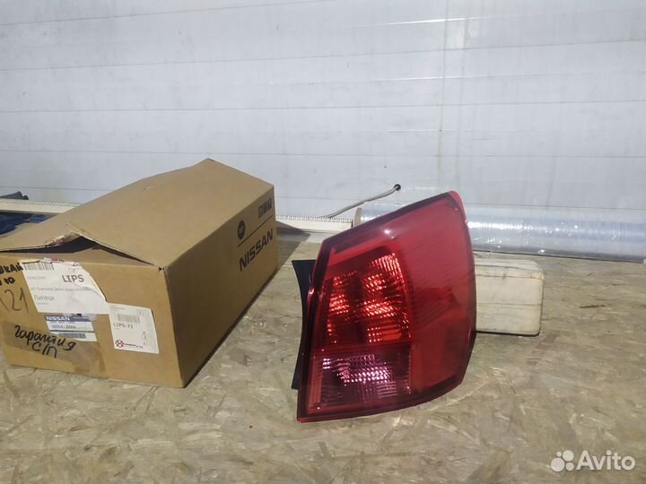 Фонарь задний наружный правый nissan qashqai J10