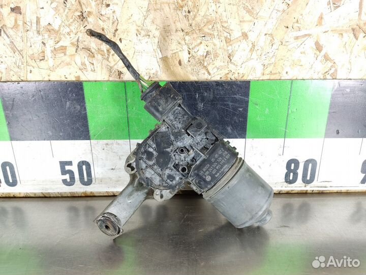 Моторчик стеклоочистителя передний Skoda Fabia 199