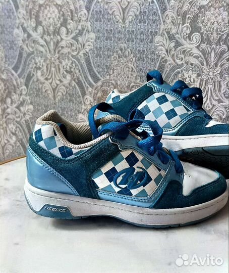 Роликовые кроссовки heelys