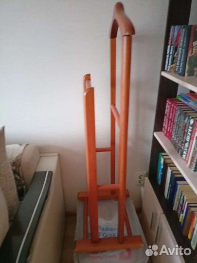 Вешалка для одежды напольная