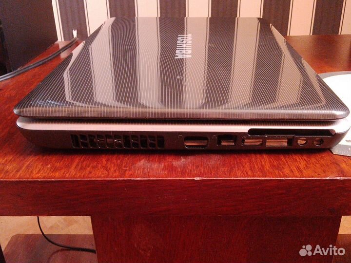 По частям Toshiba Satellite L500-1Z1