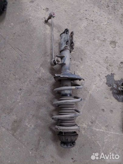 Стойка правая левая всборе Solaris Rio