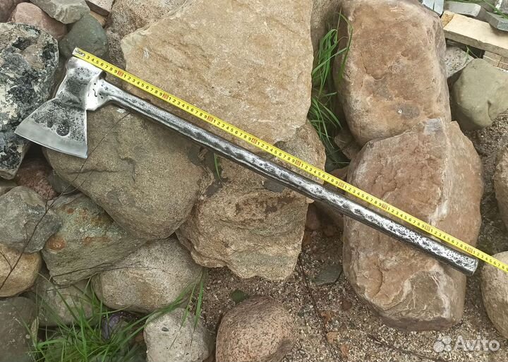 Топор интерьерно-колекционный