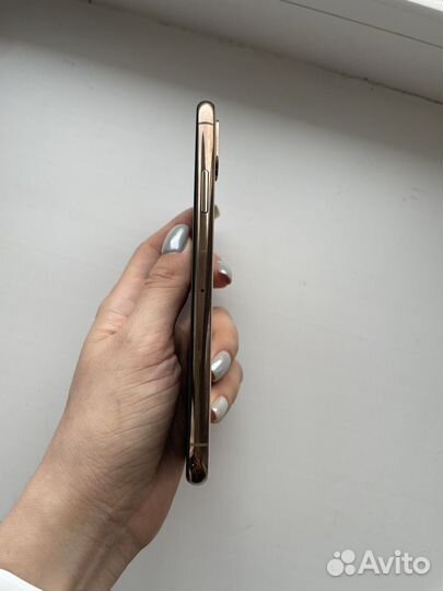 iPhone Xs, 64 ГБ