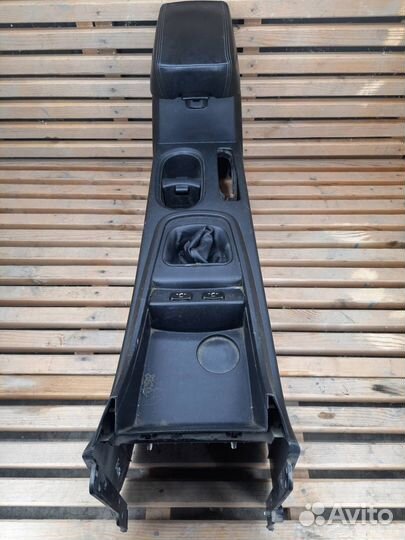 Консоль салона (центральная часть) SsangYong 2