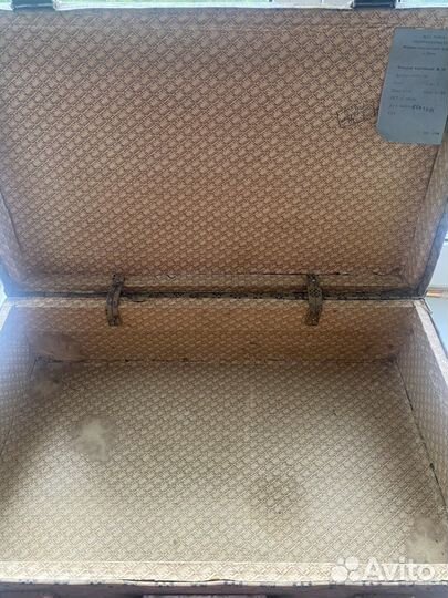 Чемодан старинный