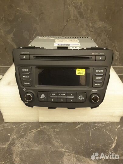 Мультимедийное устройство C Ж/К экраном (radio+CD+