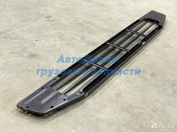 Ступень откидная Вольво фш4 верхняя металл